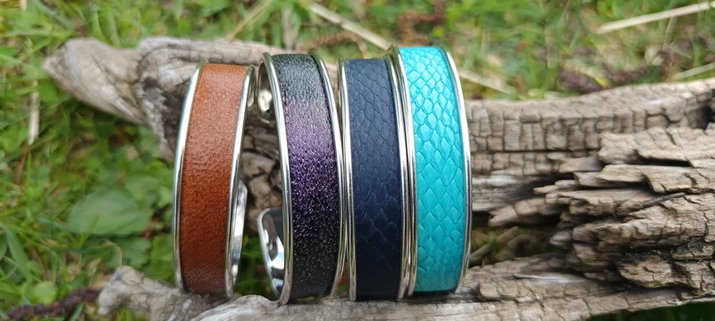 Bracelet gainé en cuir de poisson